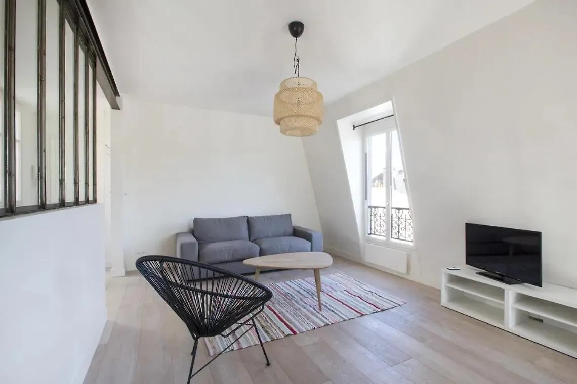 Home Sweet Home Dautancourt Batignolles location